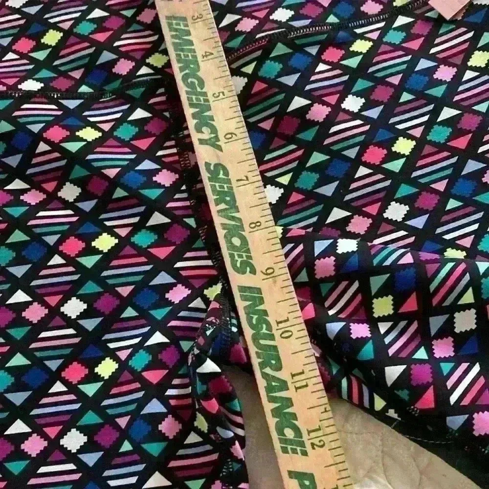 Victorias Secret Knock Out Capris women large geometric design pink green - Picture 8 of 9